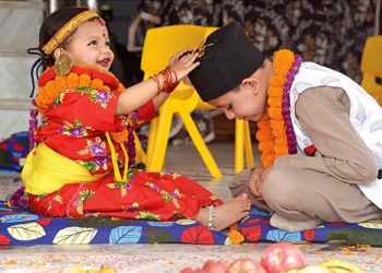 भाइटीकाको उत्तम साइत ११:३९ बजे, टीका लगाउँदा को कता फर्किने ?